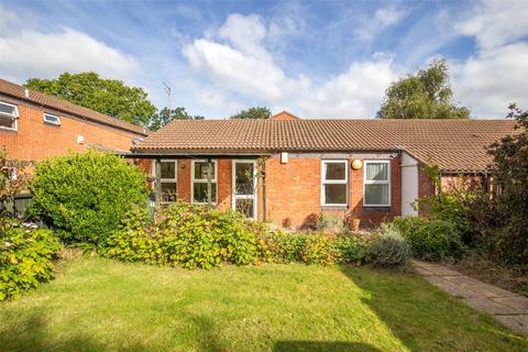 2 bedroom bungalow for sale, Comb Paddock, Bristol, BS9