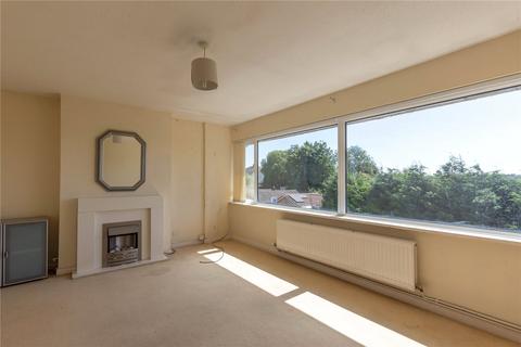 2 bedroom maisonette for sale