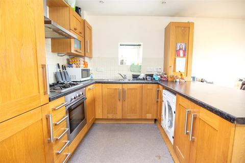 2 bedroom apartment for sale, Royal Victoria Park, Bristol, BS10