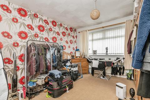 2 bedroom bungalow for sale, Cleckheaton Road, Bradford BD12