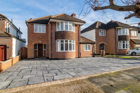 4 bedroom semi-detached house to rent, Hays Walk, Surrey SM2