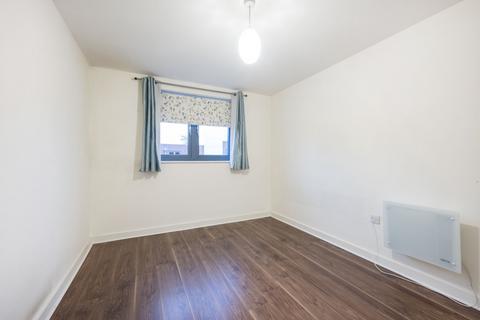 2 bedroom penthouse for sale, Chapter Way, Colliers Wood SW19