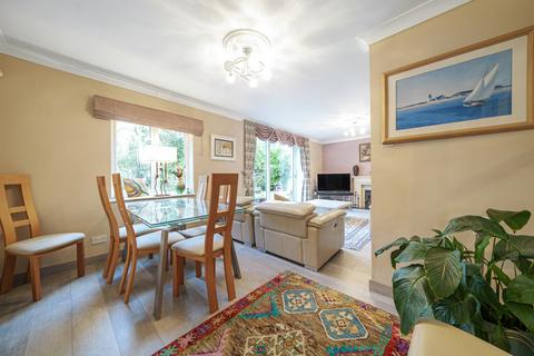 4 Highfield, Harlow, CM18 6HE