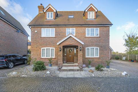 5 bedroom detached house for sale, Wedow Road, Dunmow CM6