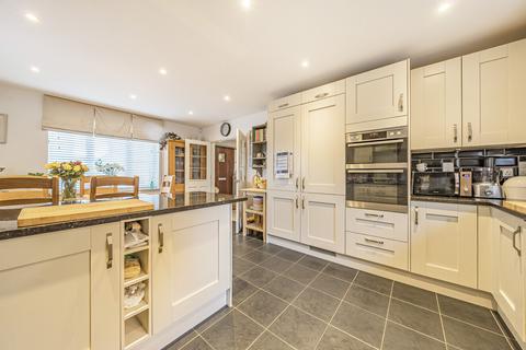 5 bedroom detached house for sale, Wedow Road, Dunmow CM6