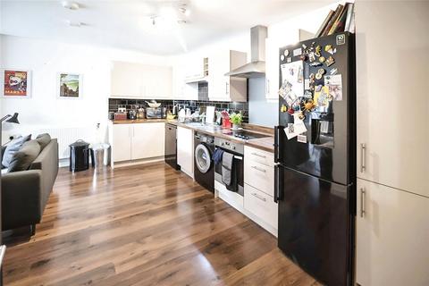 2 bedroom flat to rent, Avonley Road, London SE14