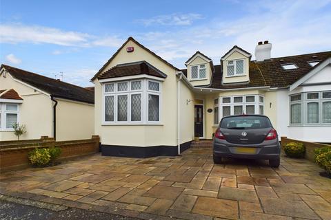 4 bedroom bungalow to rent, Woodhall Crescent, Hornchurch RM11