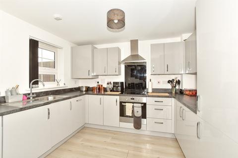 3 bedroom terraced house for sale, Stonechat Lane, Dover CT16