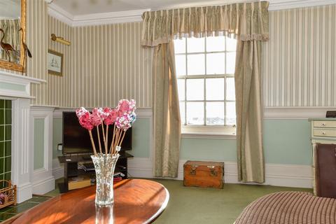 2 bedroom apartment for sale, 68 Harbour Parade, Ramsgate CT11
