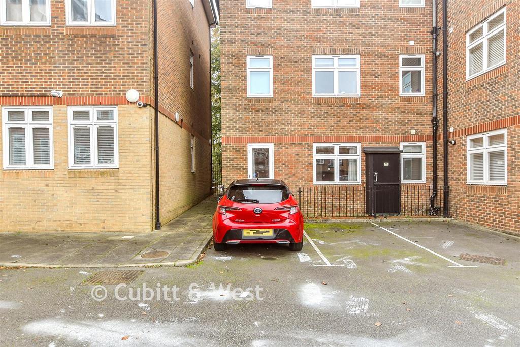 Driveway/Parking