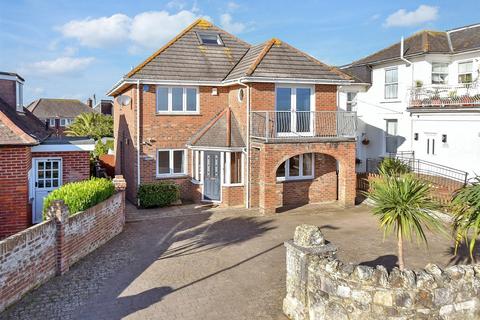 4 bedroom detached house for sale, Cliff Road, Lake PO36