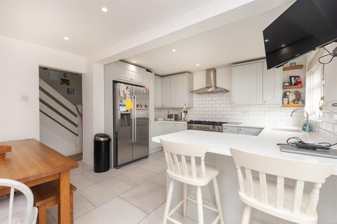 undefined, Tilmans Mead, Farningham DA4