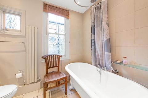 64 Trinity Rise, Tulse Hill, London, SW2 2QS