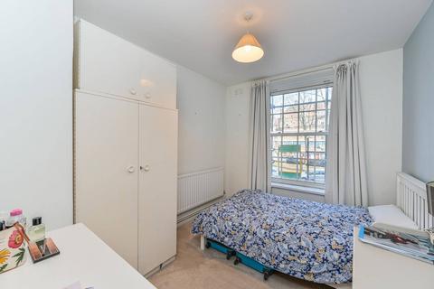 3 bedroom flat for sale, Rushton House, Albion Avenue, Clapham, London, SW8