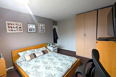 7 Brading Road, Nuneaton, CV10 0DA