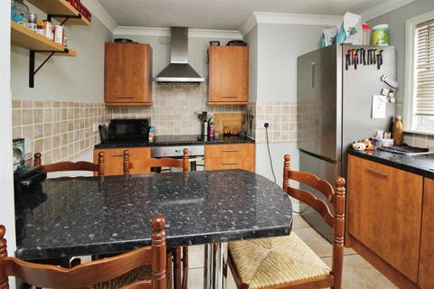 1 bedroom flat to rent, Queen Street, Hertfordshire SG4