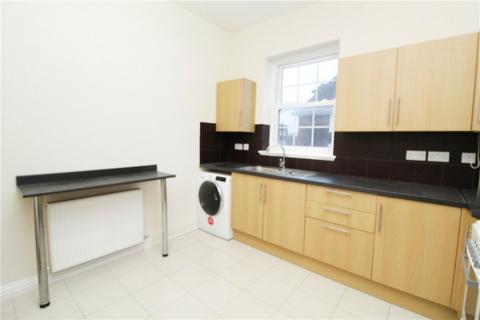 2 bedroom maisonette to rent, High Street, West Wickham, BR4