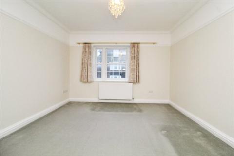 2 bedroom maisonette to rent, High Street, West Wickham, BR4