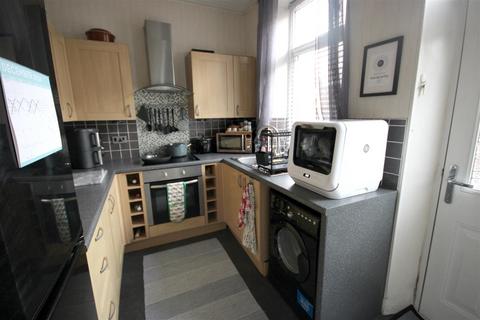 2 bedroom terraced house for sale, Shay Lane, Halifax HX2