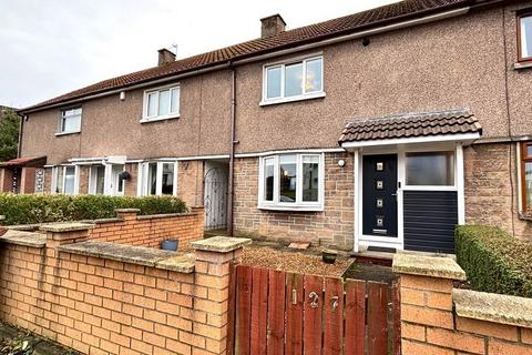 2 bedroom terraced house to rent, Headwell Avenue, Dunfermline