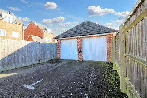 4 bedroom house for sale, Pershore Way, Aylesbury