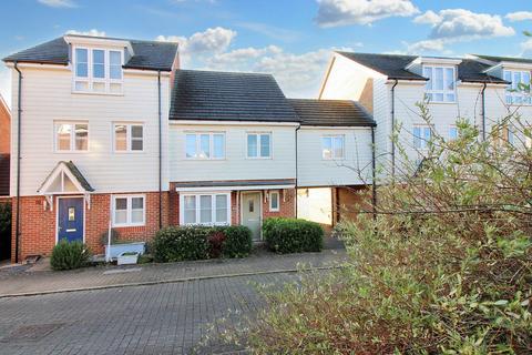 4 bedroom house for sale, Pershore Way, Aylesbury