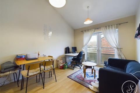 1 bedroom flat for sale, Back Potternewton Lane, Leeds