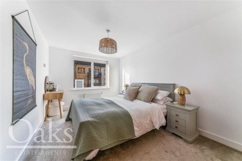21 Watson Place, London, SE25 5EX