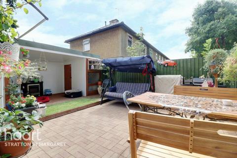 5 bedroom semi-detached house for sale, Fairholme Way, Swindon