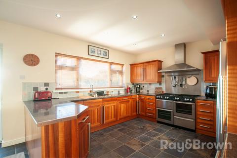 5 bedroom semi-detached house for sale, Cardiff CF14