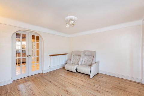 3 Ferry Hill, Ewloe, Deeside, CH5 3AW