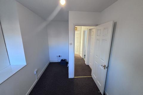 2 bedroom maisonette to rent, Winslow Grove, Chingford, E4