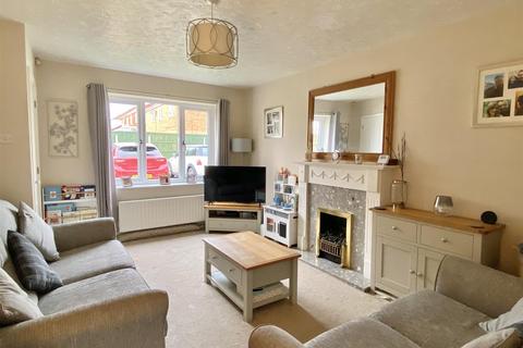 3 bedroom terraced house for sale, 23 Everley Close, Bicton Heath, Shrewsbury, SY3 5PN