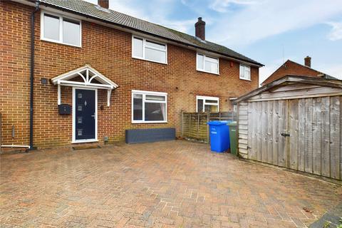 3 bedroom terraced house to rent, Clayton Road, Farnborough, Hampshire, GU14