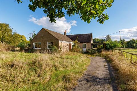 3 bedroom detached bungalow for sale, Draycote, Rugby