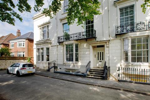 2 bedroom apartment for sale, Bertie Terrace, Warwick Place, Leamington Spa