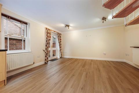 2 bedroom end of terrace house for sale, Beaconsfield Street West, Leamington Spa