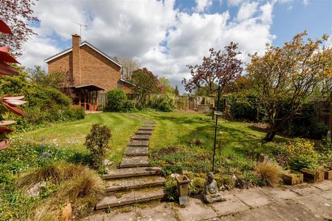 4 bedroom detached house for sale, Cockermouth Close, Leamington Spa