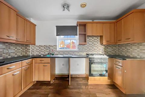 15 Woodvale Kingsway, Quedgeley, Gloucester, GL2 2AU