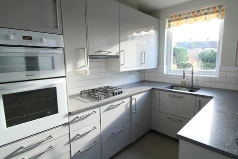 23 Mead Way, Bromley, BR2 9EN