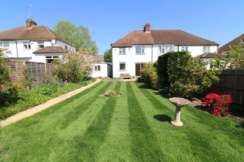 23 Mead Way, Bromley, BR2 9EN