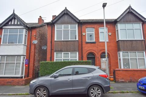 3 bedroom semi-detached house to rent, Eccleston Street, Swinley, Wigan, WN1 2AY