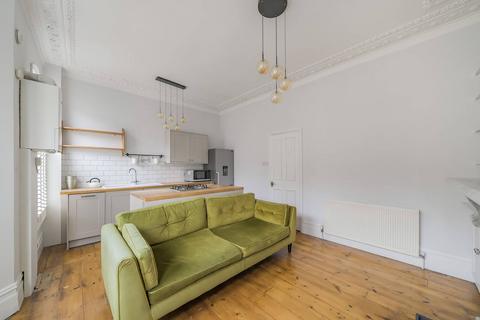 2 bedroom flat to rent, St Lukes Avenue, Clapham North, London, SW4