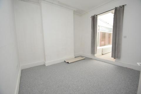 2 bedroom flat for sale, Lower Road, Harrow, HA2 0DE