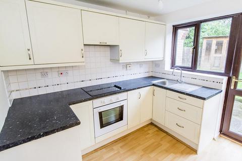 3 bedroom house to rent, Juniper Close, Lutterworth