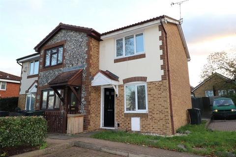 1 bedroom end of terrace house for sale, St Pauls Close, Swanscombe, Kent, DA10