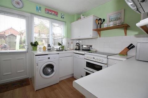 1 bedroom end of terrace house for sale, St. Pauls Close, Swanscombe, Kent, DA10