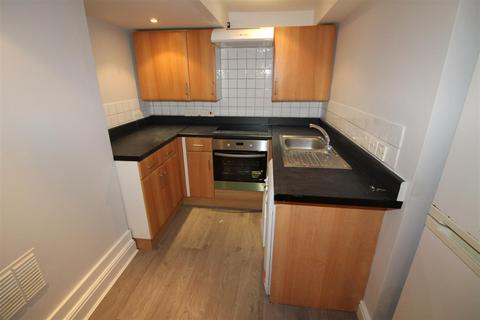 2 bedroom flat to rent, Muybridge Yard Browns Road Surbiton