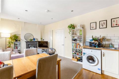 2 bedroom apartment to rent, Arlingford Road, London, SW2