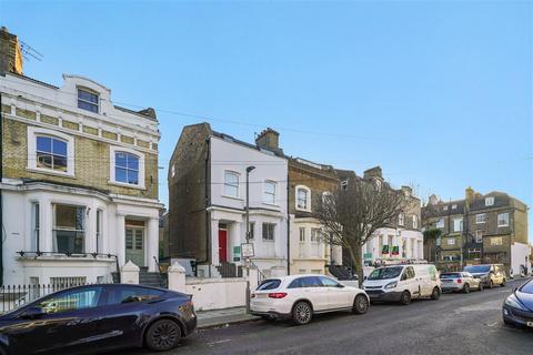 1 bedroom flat to rent, Louvaine Road, SW11